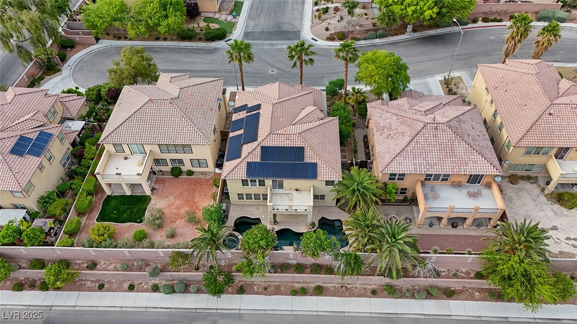 North Las Vegas, Nevada 89031, United States, 5 Bedrooms Bedrooms, ,4 BathroomsBathrooms,Residential,Pending,212137