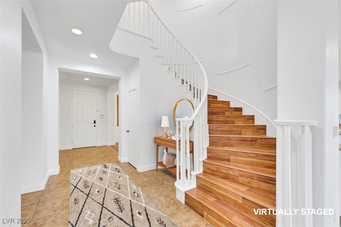 North Las Vegas, Nevada 89031, United States, 5 Bedrooms Bedrooms, ,4 BathroomsBathrooms,Residential,Pending,212137