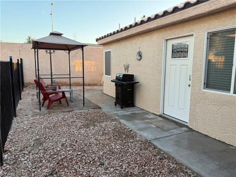 Apartment For Rent - 2749 Canarsy Court #2B<br/> Henderson, NV 89052