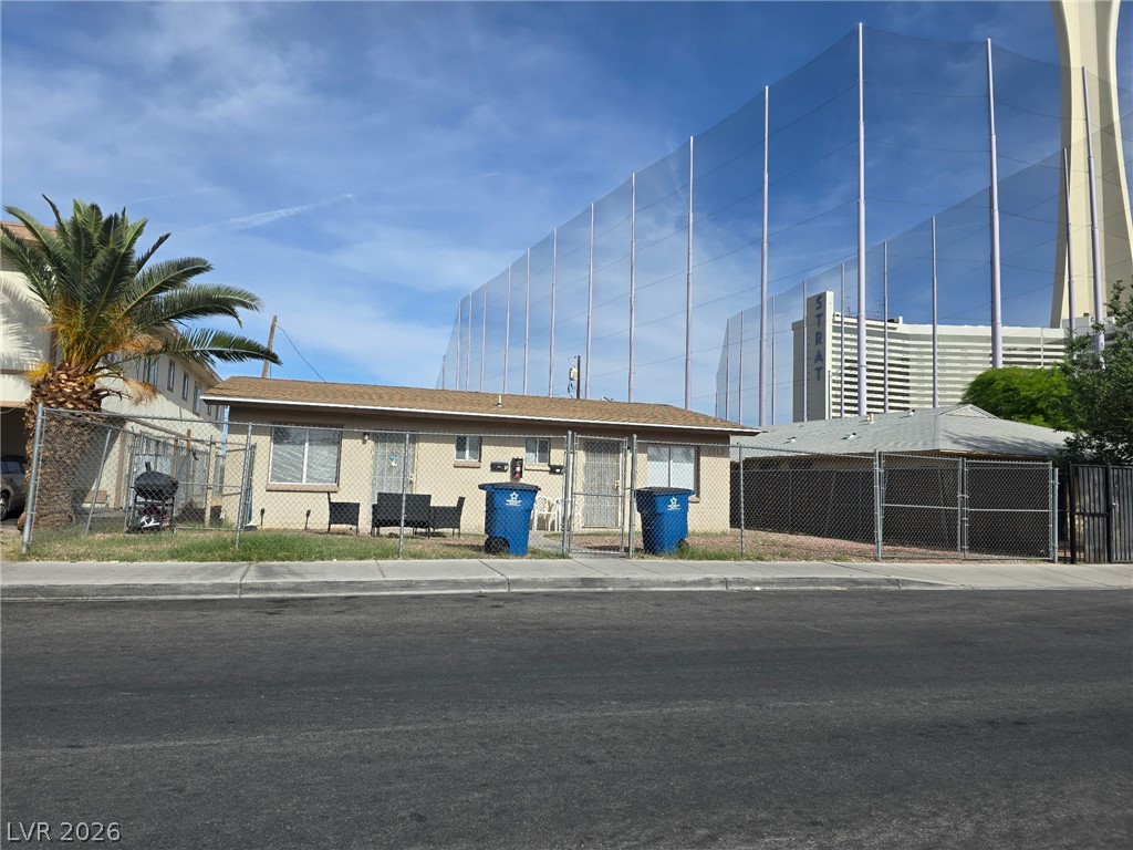 Photo 1 of 19 — 1713 Fairfield Avenue, Las Vegas, NV 89102