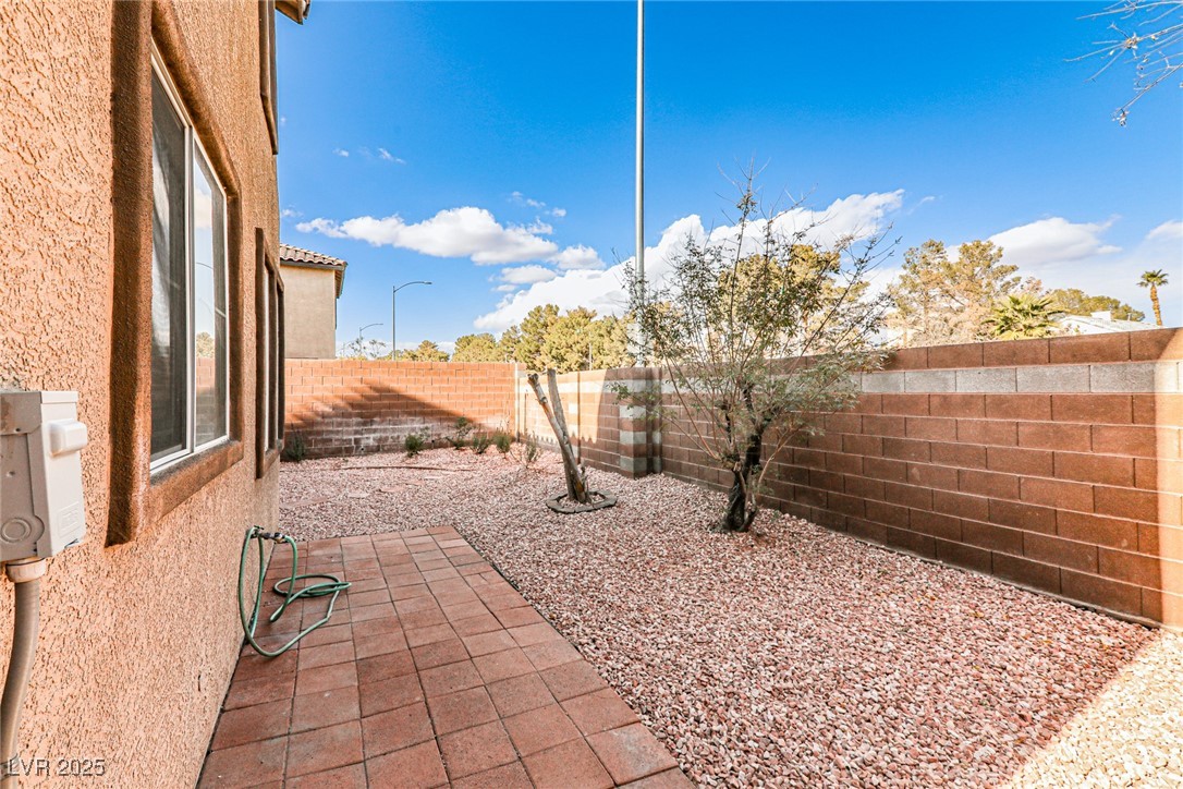 8672 Big Sagebrush Avenue, Las Vegas, Nevada image 31