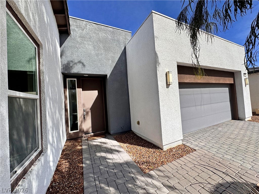 4882 E Beacon Ridge Drive