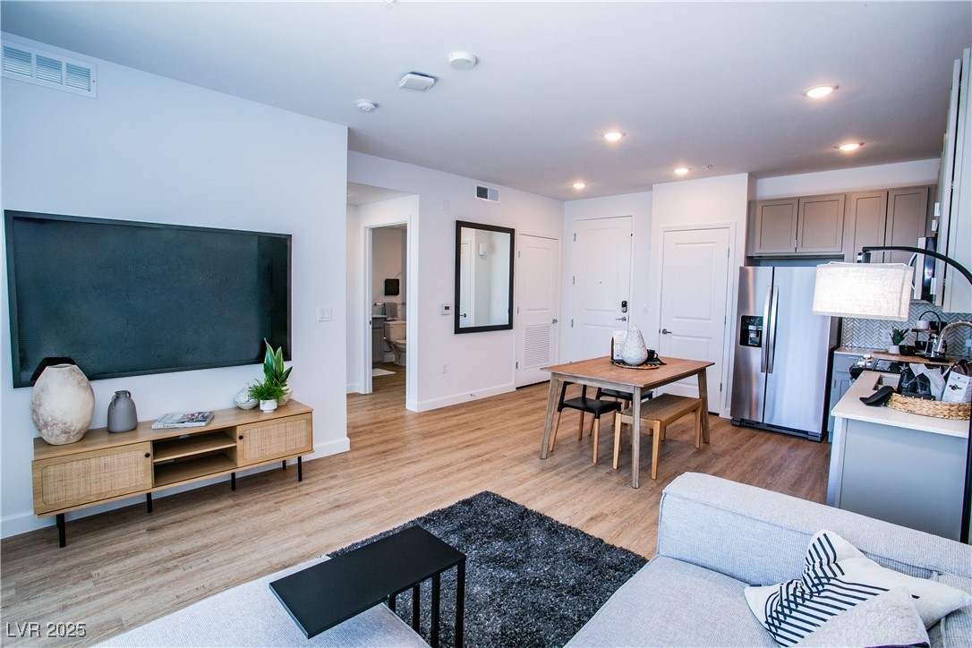 4480 Meadows Lane Multiple