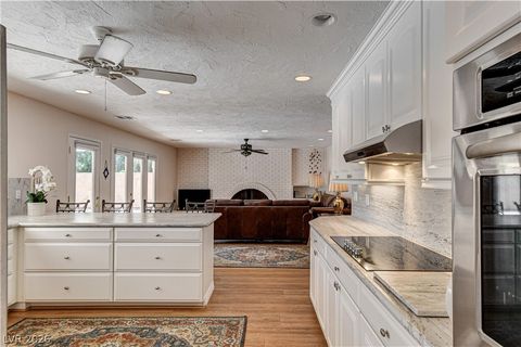 Tiny photo for 3753 Meadowcrest Drive, Las Vegas, NV 89121 (MLS # 2781833)
