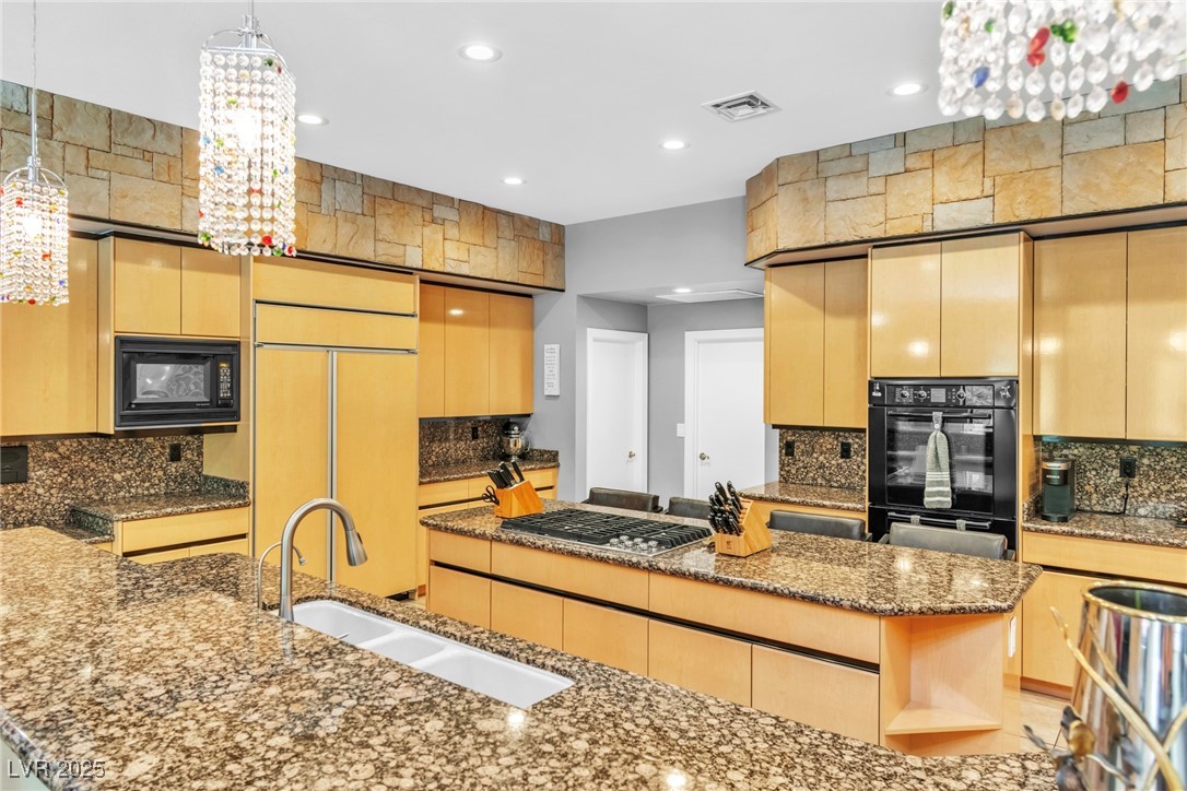 10005 Bow Ridge Court