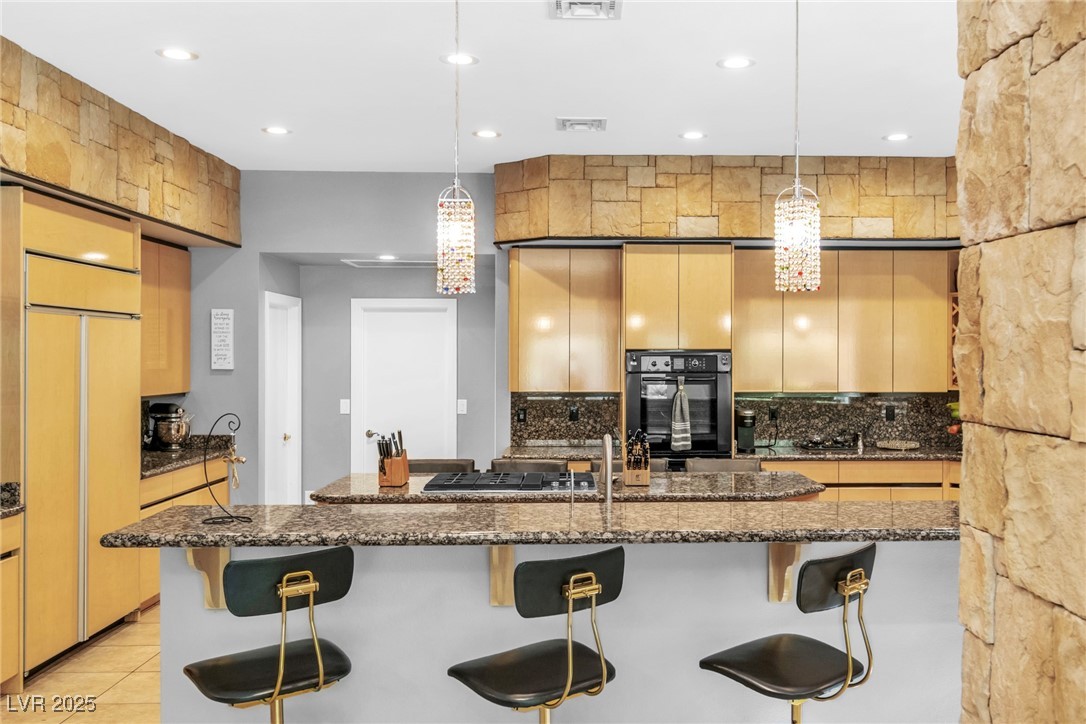 10005 Bow Ridge Court