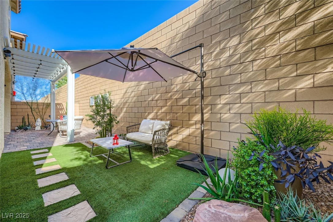 Properties 3 350 Mezzaforte Street