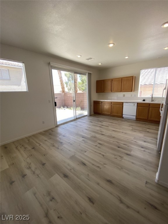 Las Vegas, Nevada 89144, United States, 3 Bedrooms Bedrooms, ,2 BathroomsBathrooms,Residential,Active,164172