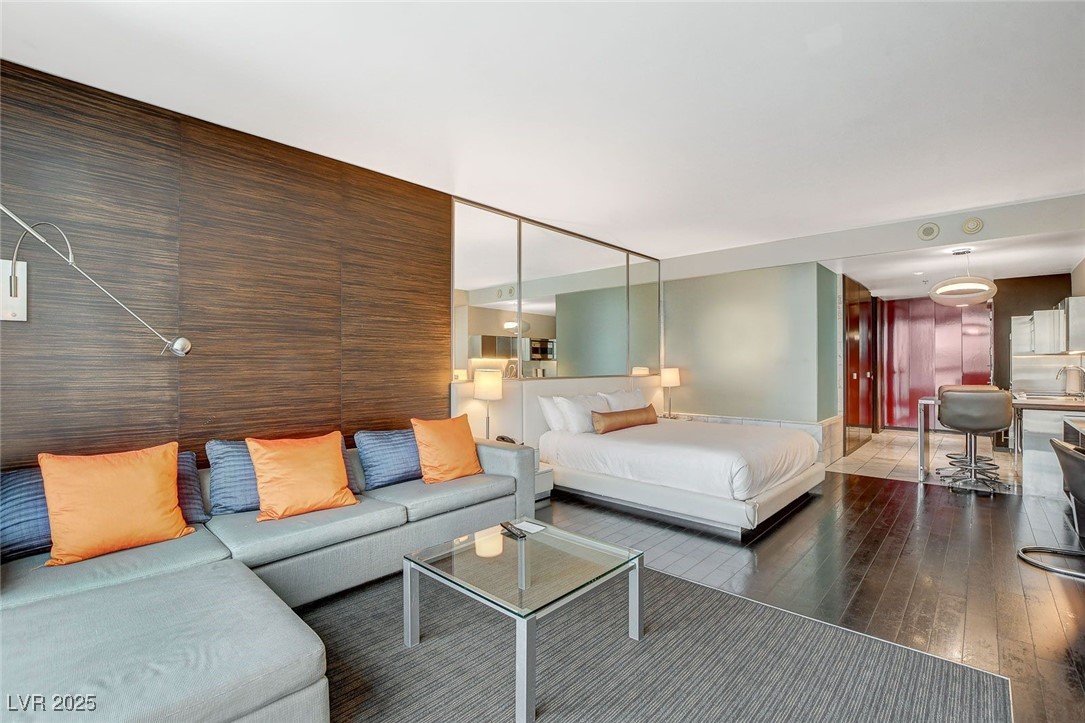 4381 W Flamingo Road 5103