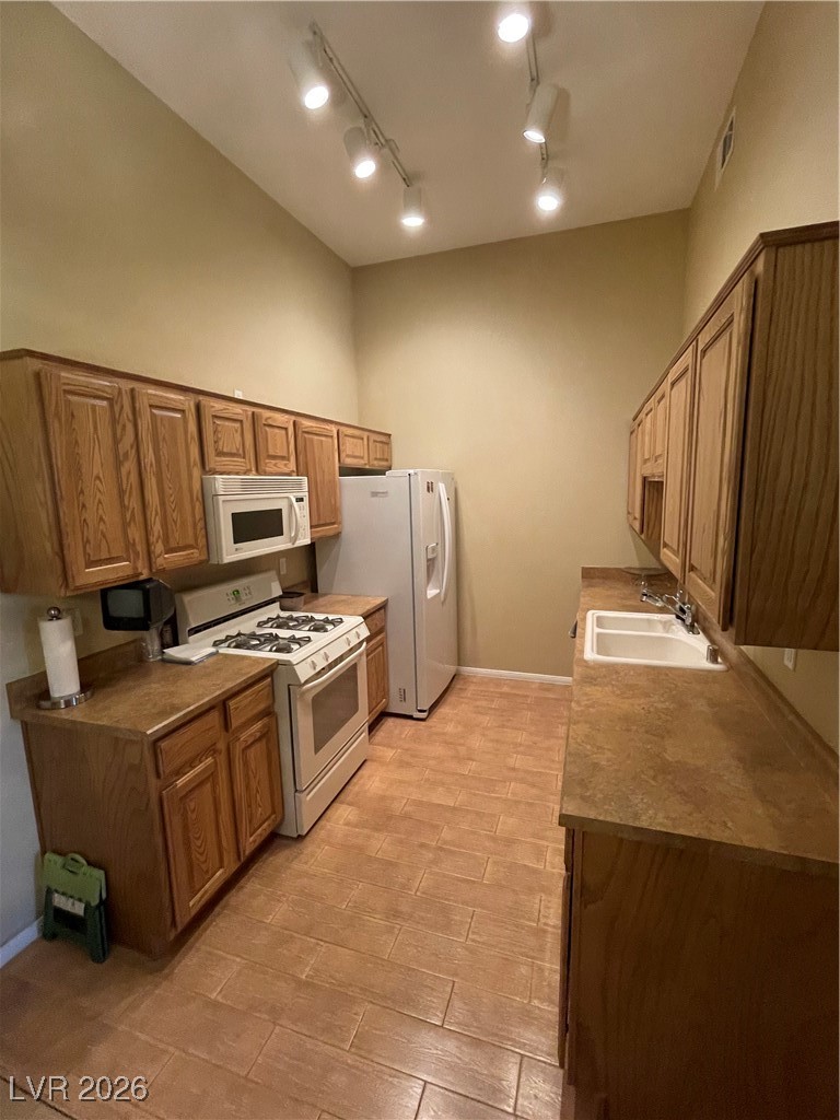 10640 Calico Mountain Avenue 203