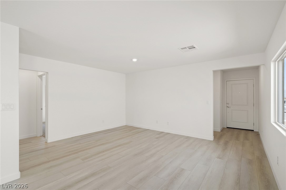 6742 Violet Cascade Avenue