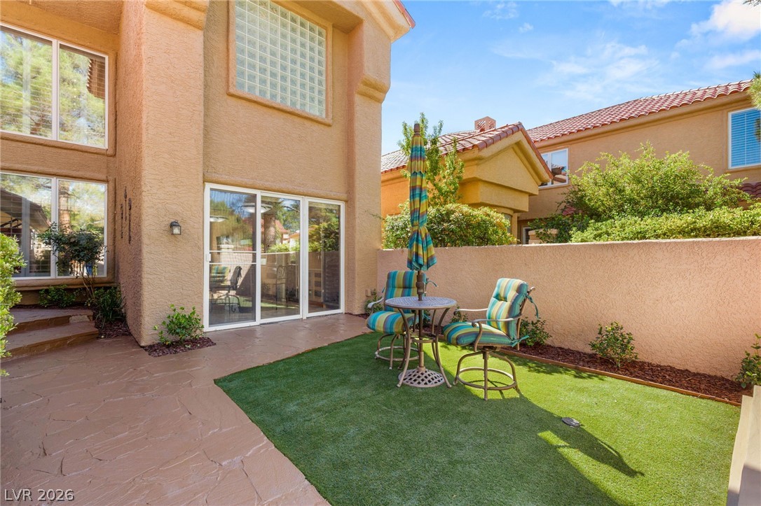 7869 Bermuda Dunes Avenue