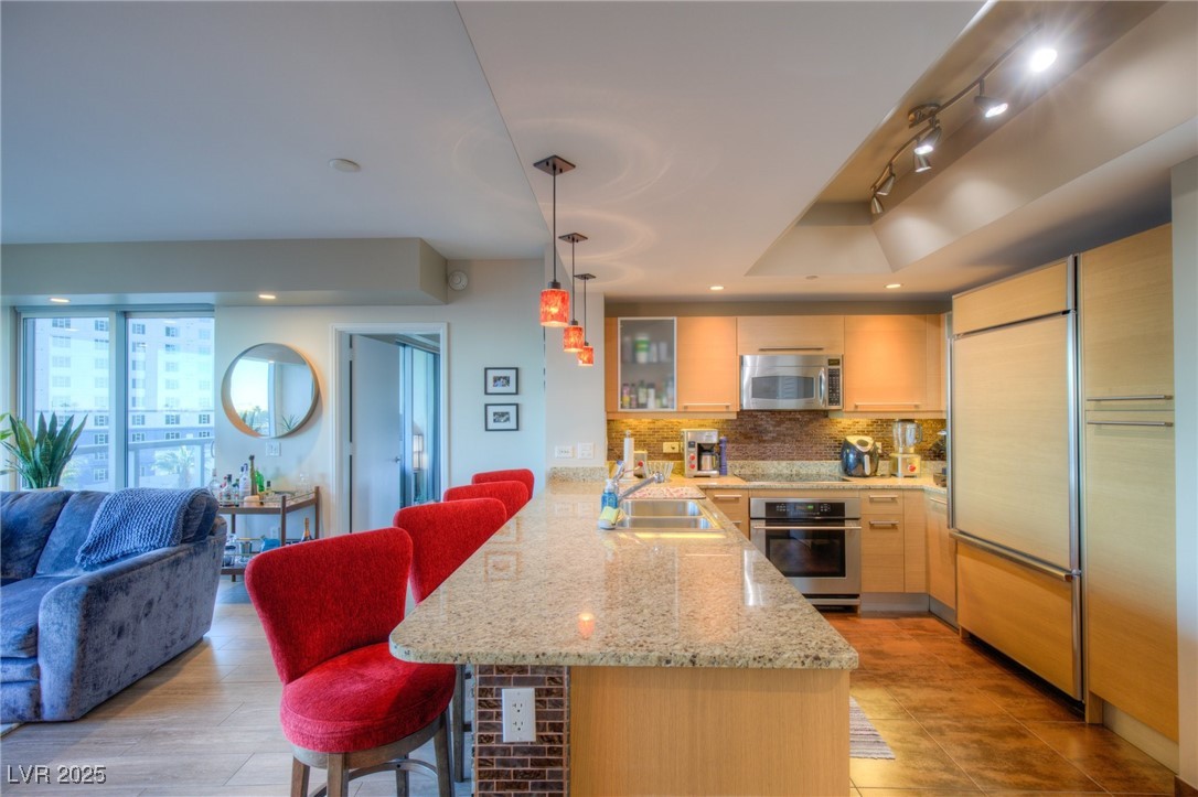 322 Karen Avenue 301