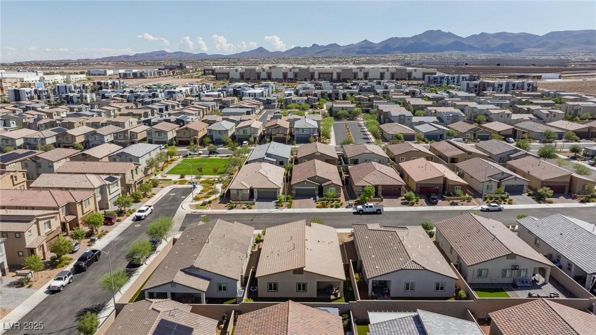 Henderson, Nevada 89044, United States, 3 Bedrooms Bedrooms, ,2 BathroomsBathrooms,Residential,Active,253026