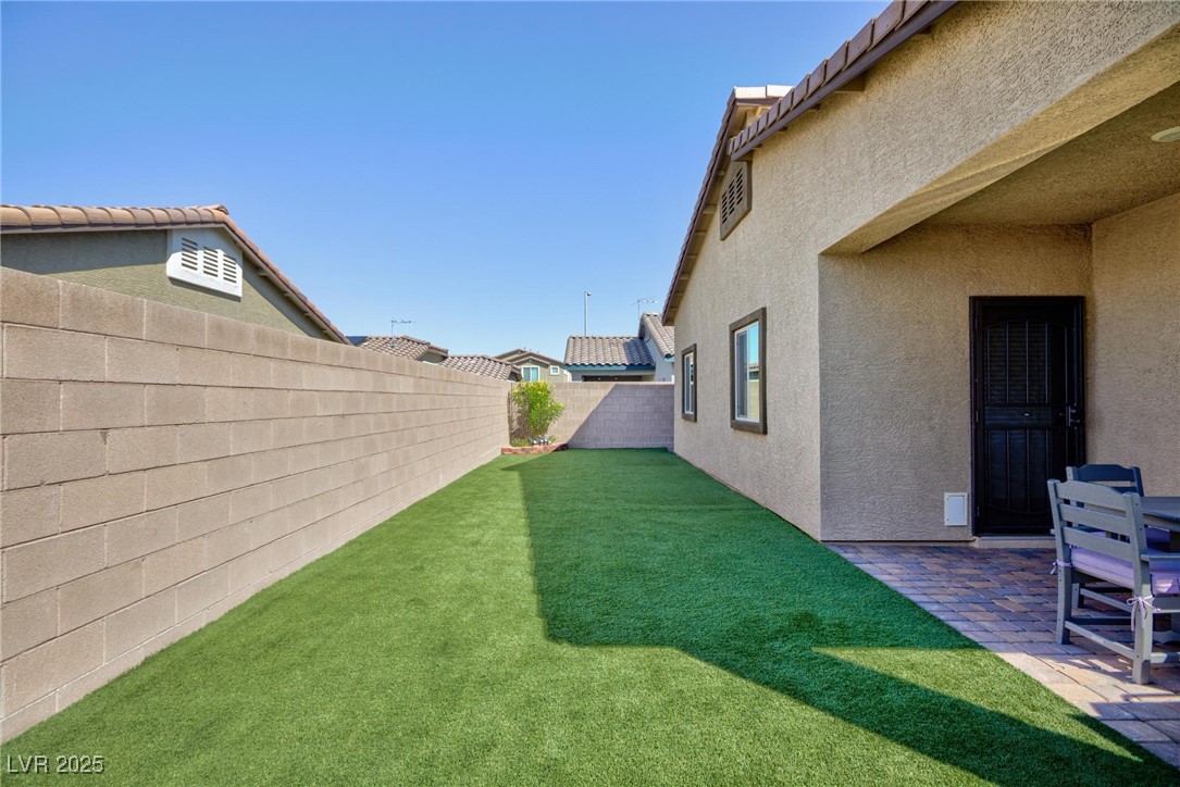 Henderson, Nevada 89044, United States, 3 Bedrooms Bedrooms, ,2 BathroomsBathrooms,Residential,Active,253026