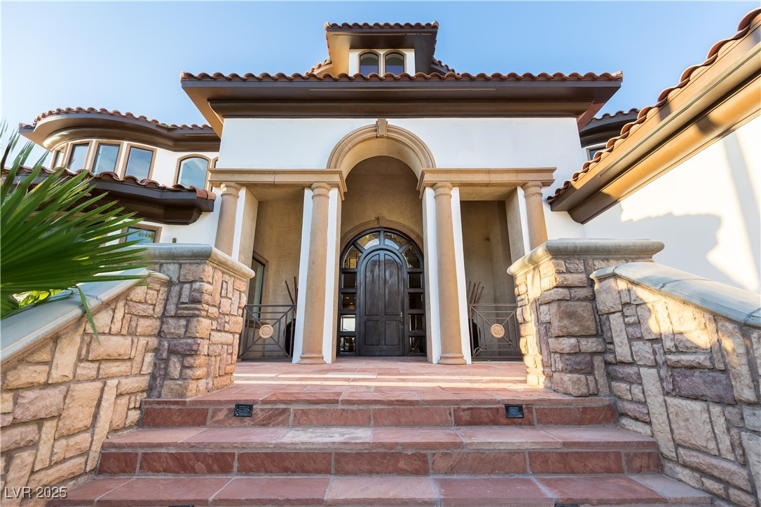 Properties 3 8 Rue Mediterra Drive