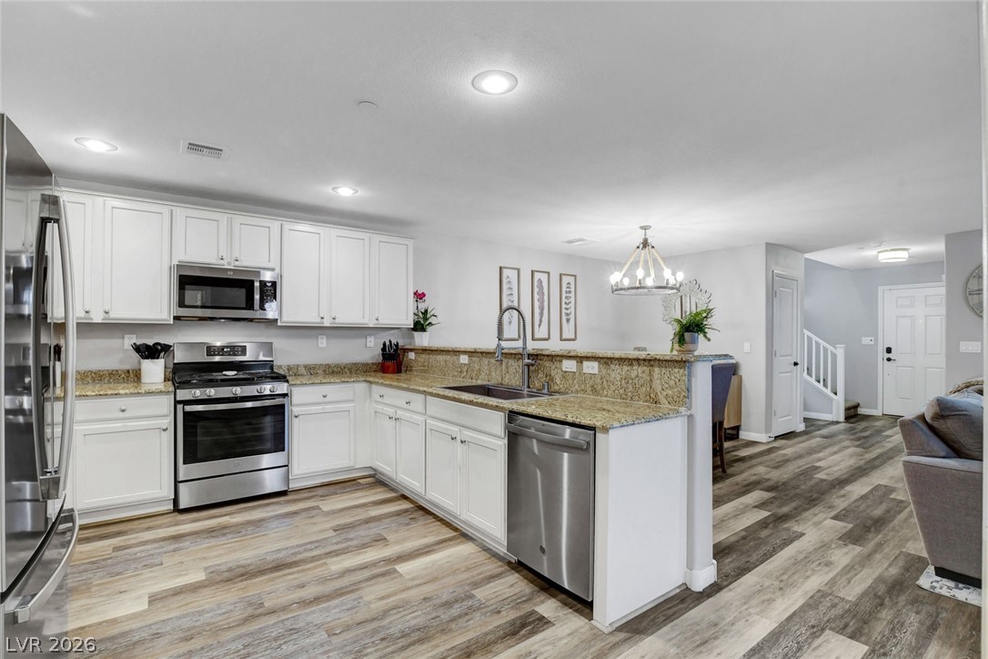 2106 Waterlily View Street