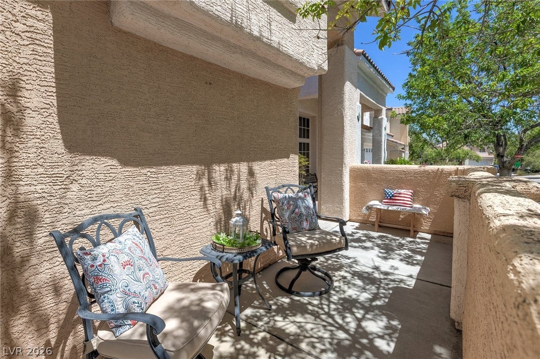 2025 Shining Feather Lane