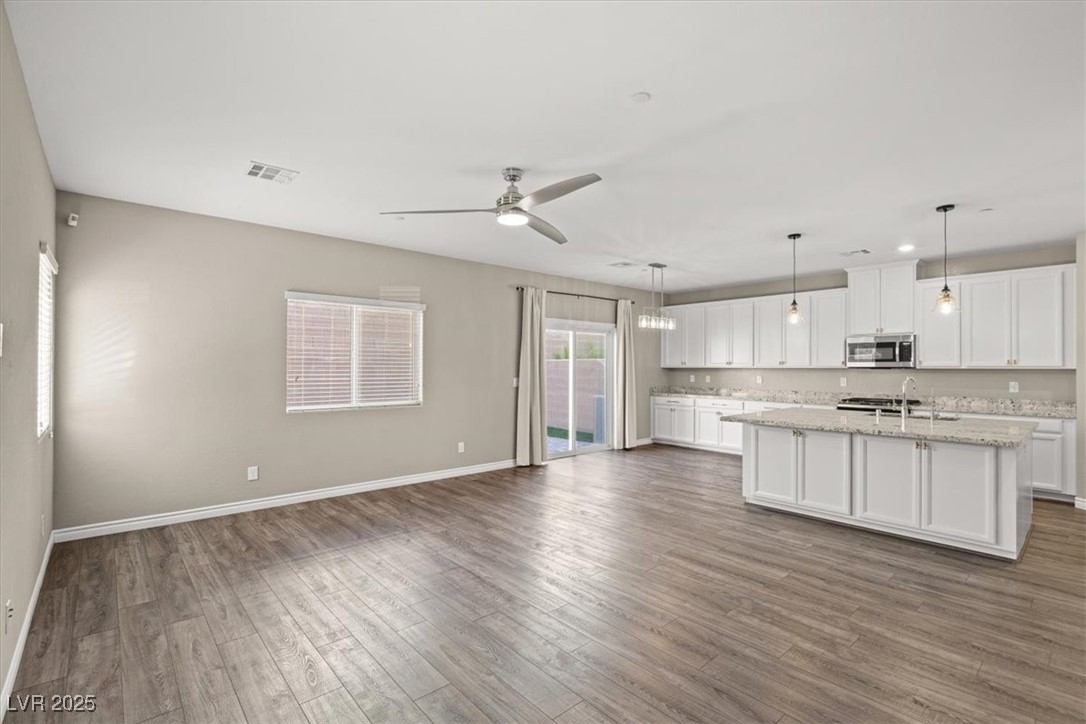 7051 Denio Island Street, North Las Vegas, Nevada image 7