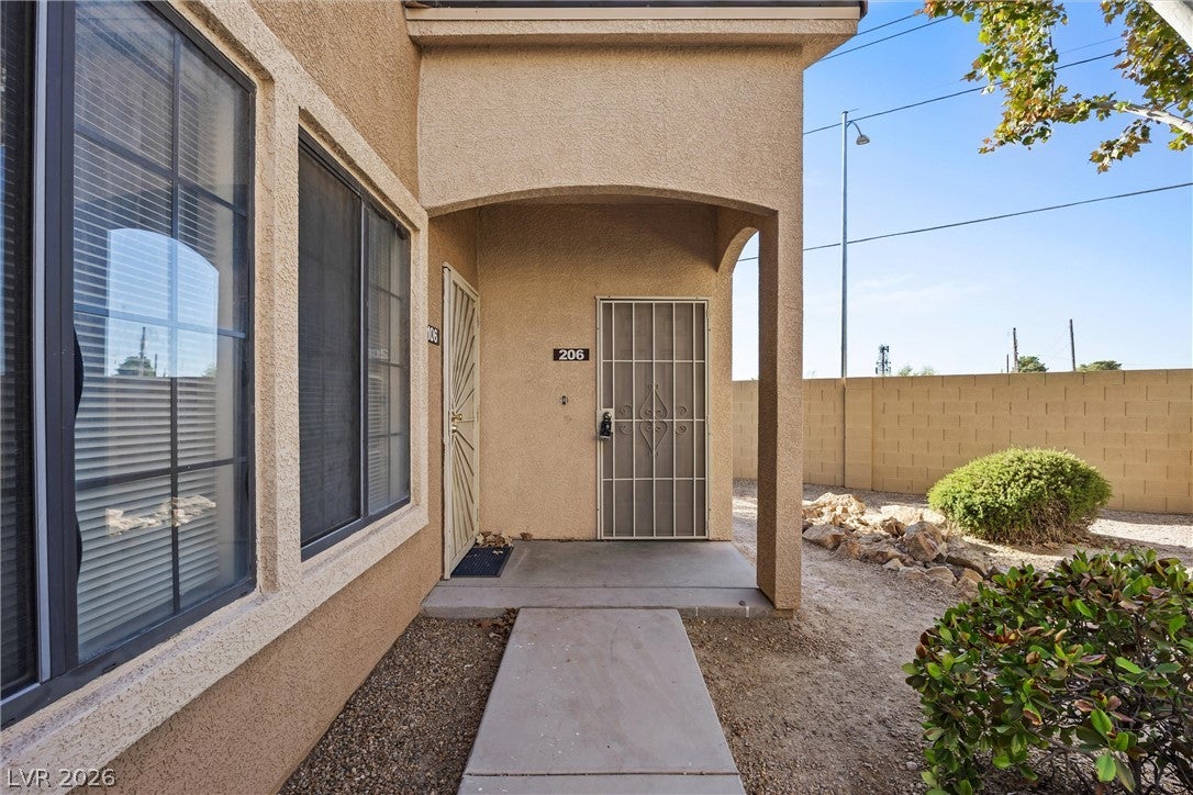 2001 Sue Court 206
