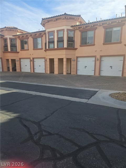 Photo of 6 Via Vasari #104, Henderson, NV 89011 (MLS # 2768673)