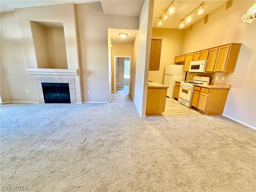 3361 Indian Shadow Street 201