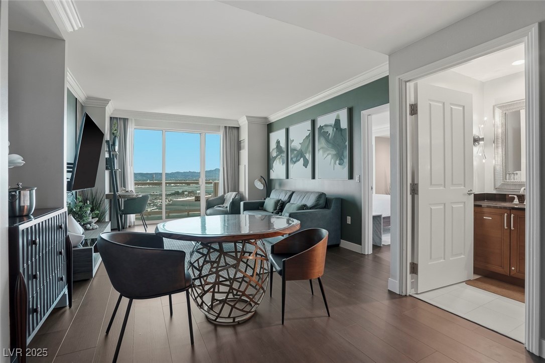 135 E Harmon Avenue 1614