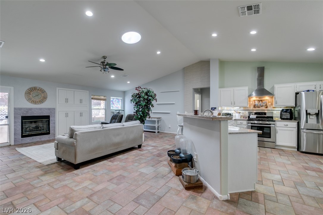 1019 Black Olive Street