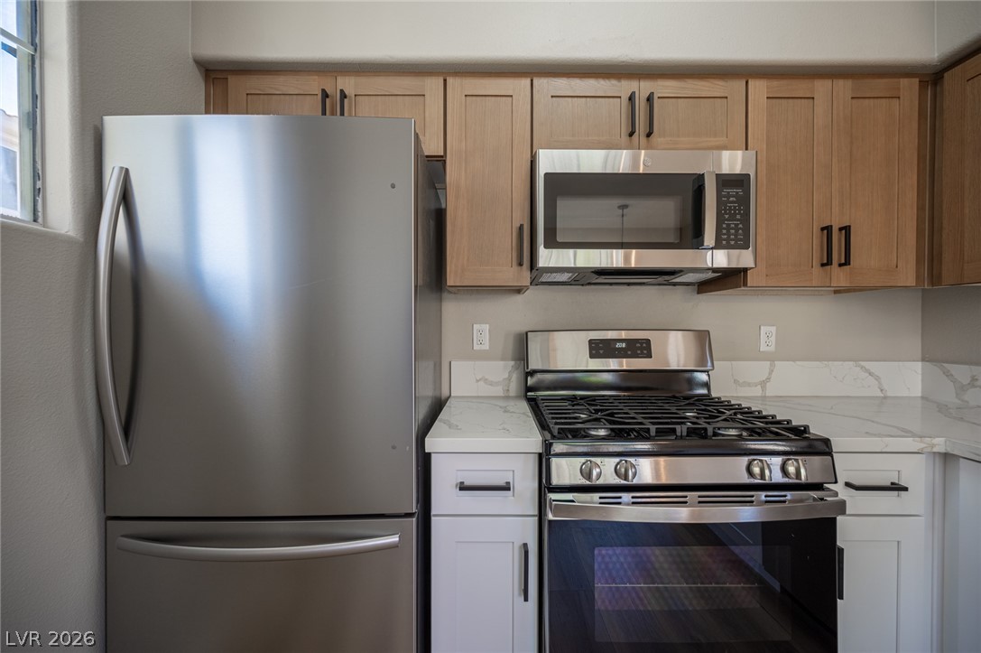 9050 W Warm Springs Road 1164