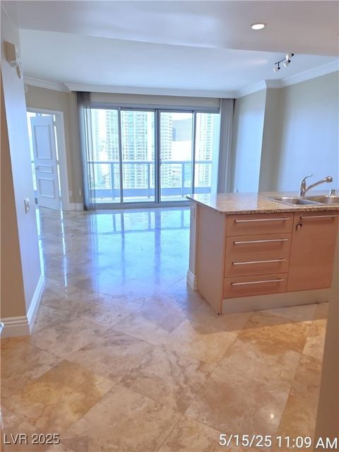 222 Karen Avenue 1905 Las Vegas NV 89109
