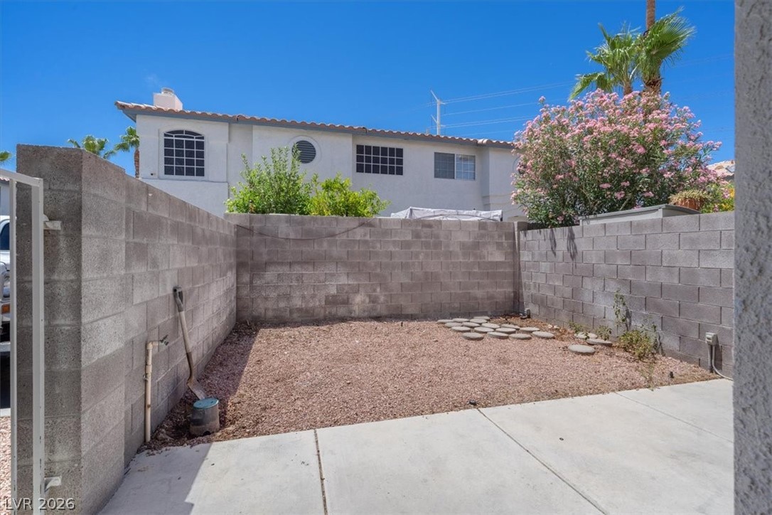 8216 Diamond Star Court