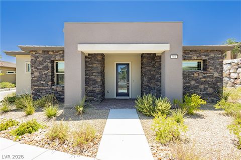 Photo of 901 Allister Fields Lane, Las Vegas, NV 89138 (MLS # 2755700)
