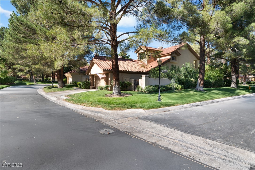 7960 Bermuda Dunes Avenue