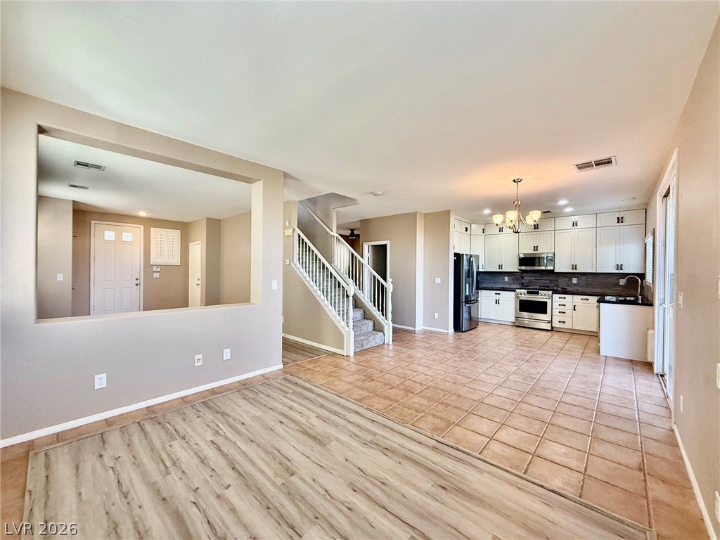 732 Anacapri Street