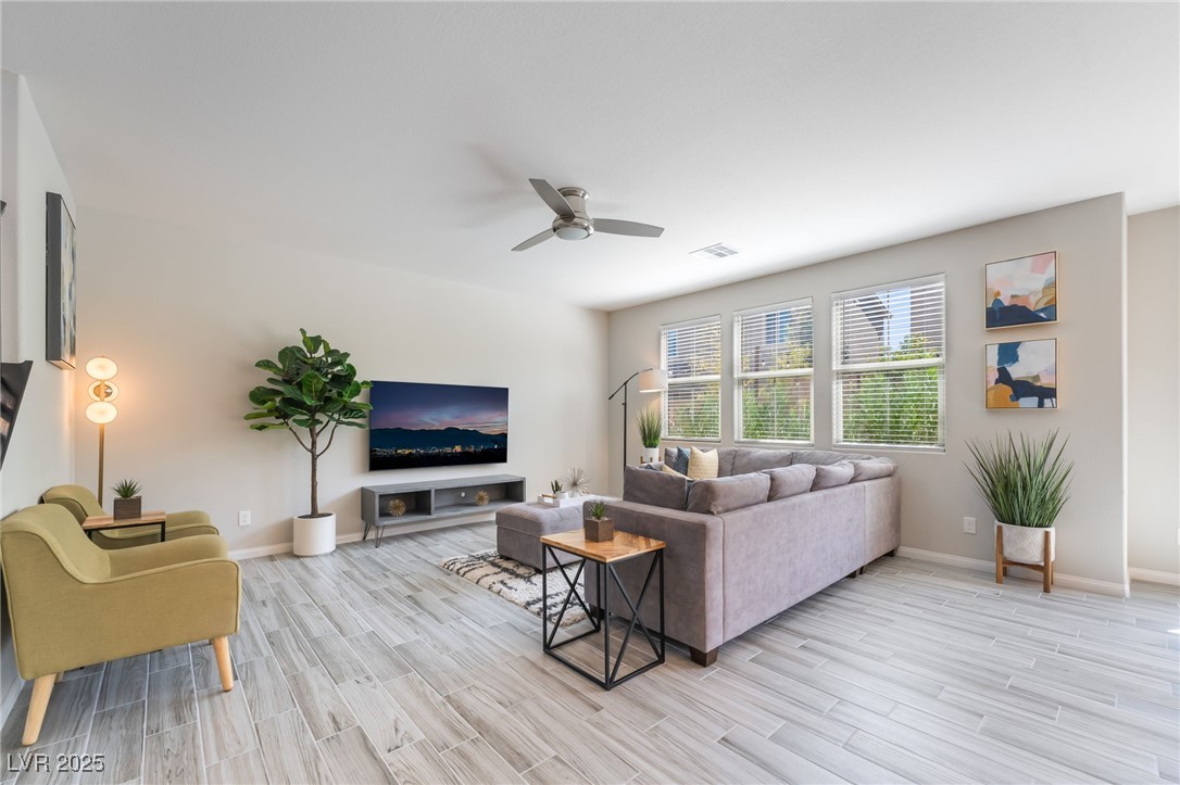 10281 Lodge Pine Avenue