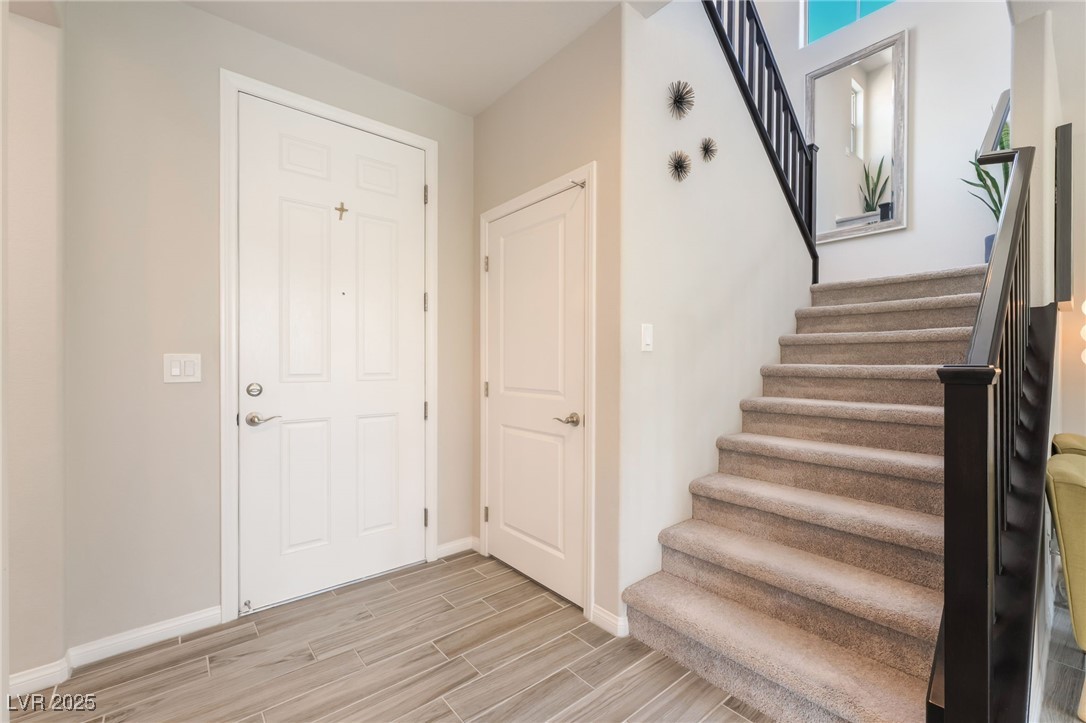 10281 Lodge Pine Avenue