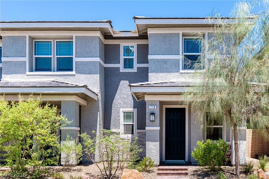 718 Cottonwood Hill Place