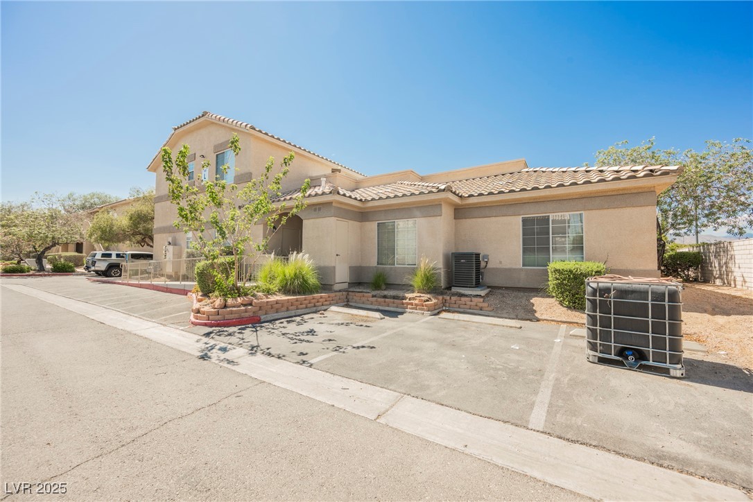 1401 N Michael Way 118