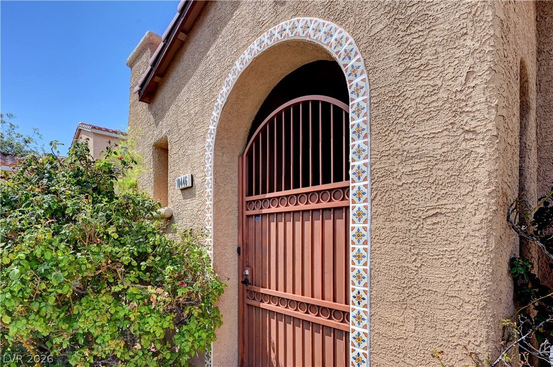10446 Calico Pines Avenue