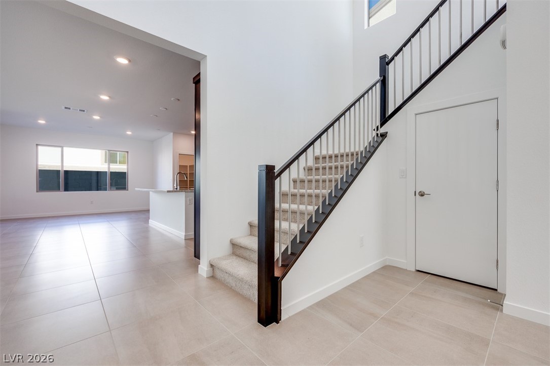 10472 Mountain Aster Avenue