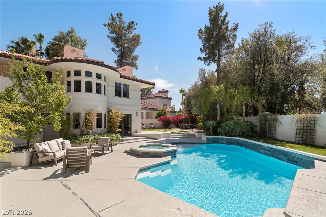 2233 Versailles Court