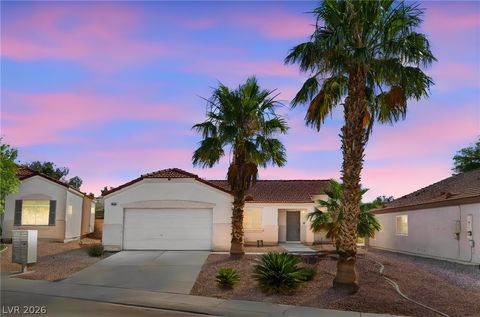 Homes For Sale - 5926 Creekside Sands Lane<br/> Clark County, North Las Vegas, NV 89031
