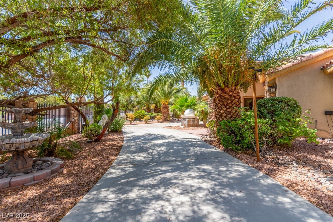 3085 Duneville Street