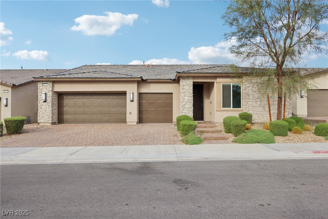 6635 Windy Palm Street