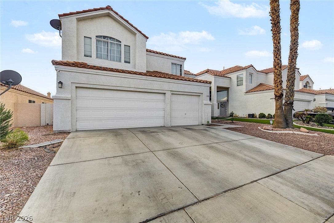7429 Tamarind Avenue