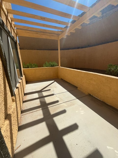 Townhouse For Rent - 4915 E Russell Road #154<br/> Clark County, Las Vegas, NV 89120