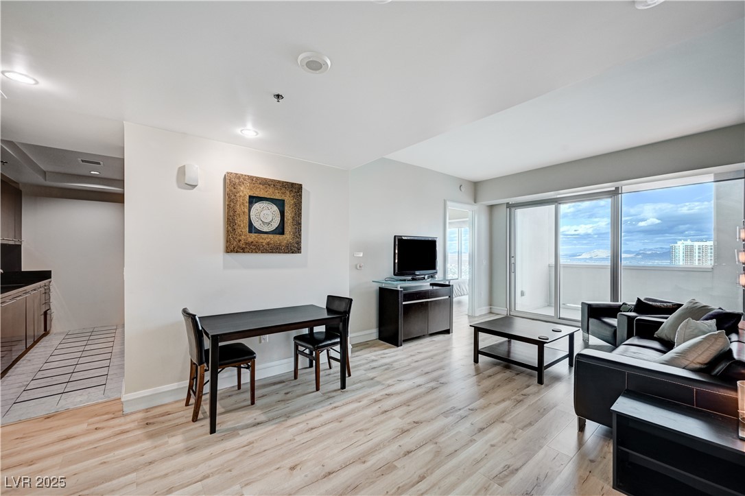 2700 Las Vegas Boulevard 3507