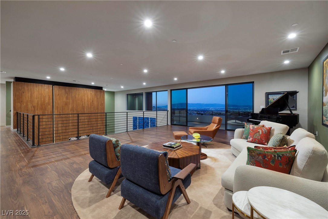 609 Sleeping Dragon Drive, Henderson, Nevada image 7
