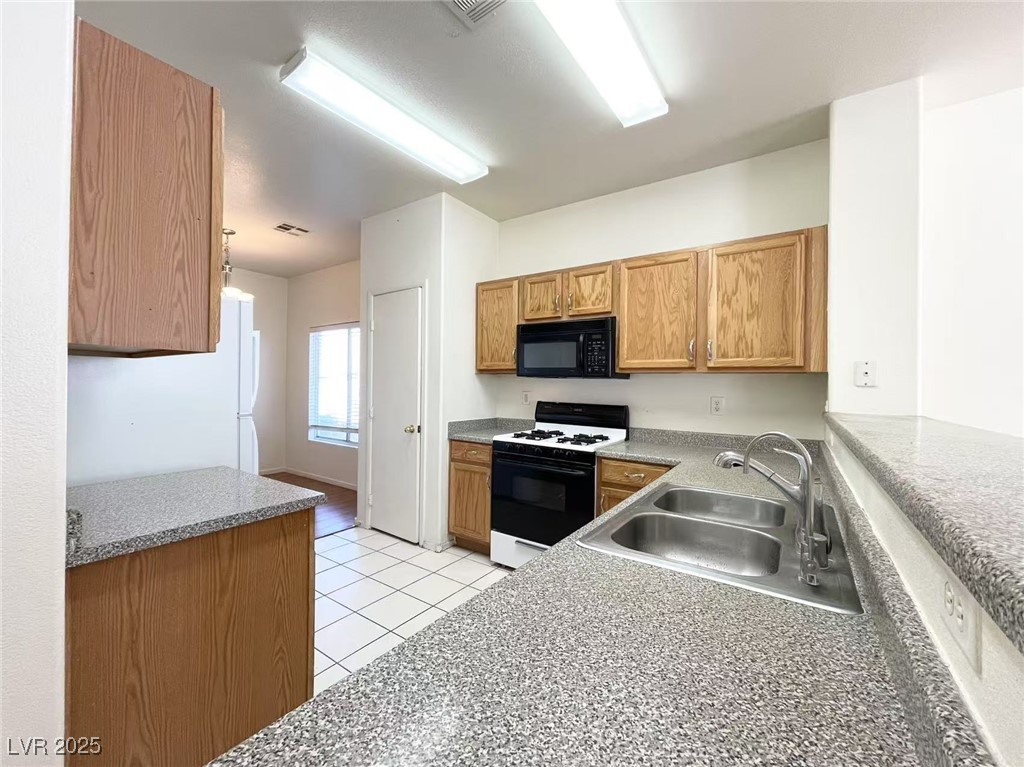 6459 Rusticated Stone Avenue #103, Henderson, Nevada image 3