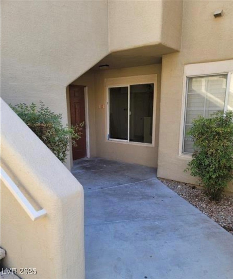 1909 Villa Palms Court 109